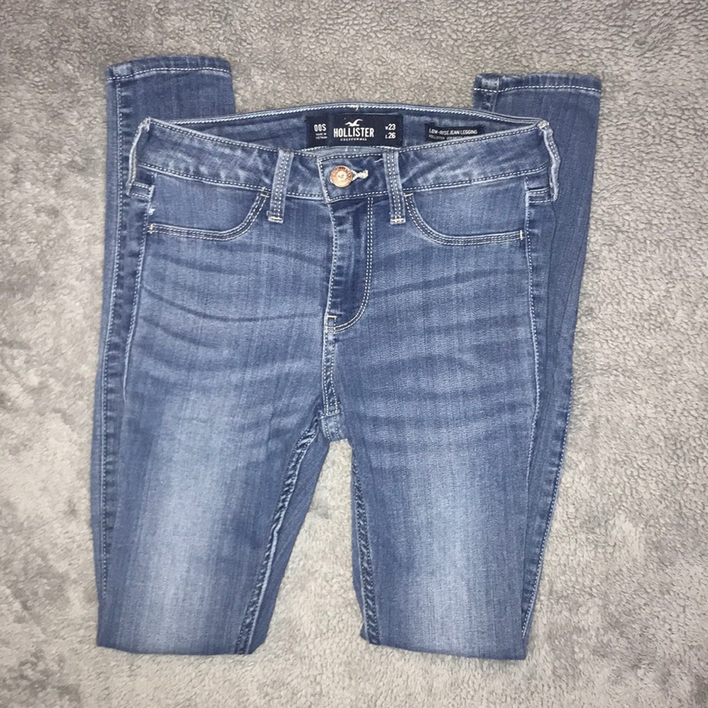 Low rise Hollister skinny jeans